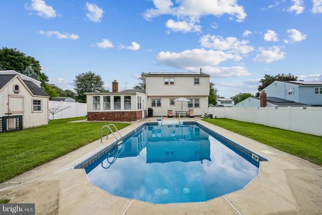 3 GRANT DR, Clementon, NJ 08021