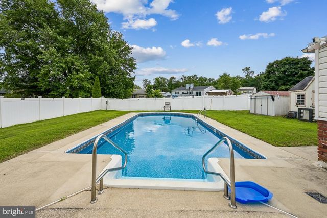 3 GRANT DR, Clementon, NJ 08021