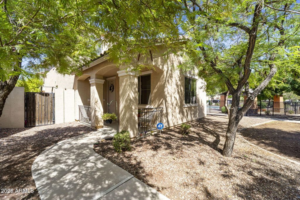 1680 E ELGIN Street, Gilbert, AZ 85295 — exterior