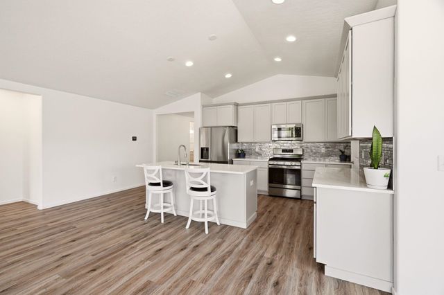 120 S Beeman St, Airway Heights, WA 99001