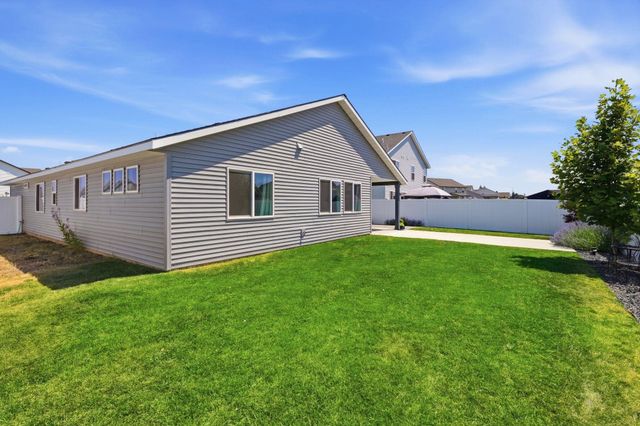 120 S Beeman St, Airway Heights, WA 99001