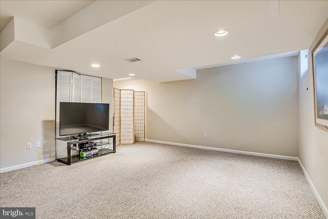 2 ACACIA AVE, Robbinsville, NJ 08691
