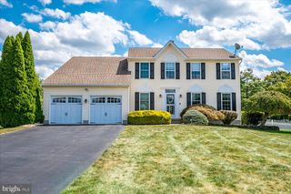 2 ACACIA AVE, Robbinsville, NJ 08691