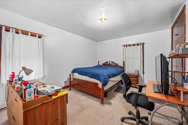 867 Clay Street, Woodstock, IL 60098