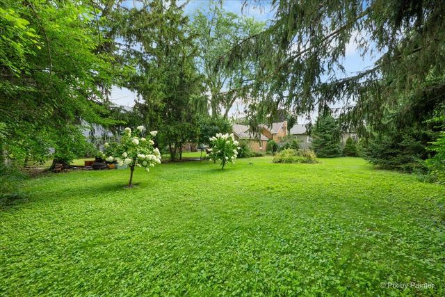 867 Clay Street, Woodstock, IL 60098