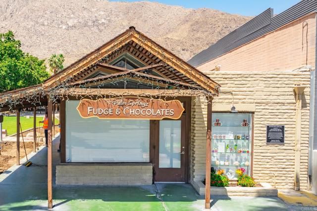 800 E Cottonwood Road 2, Palm Springs, CA 92262