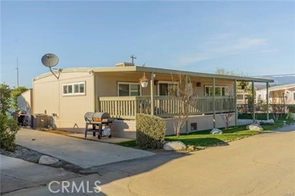 1134 Villa Calimesa 42, Calimesa, CA 92320