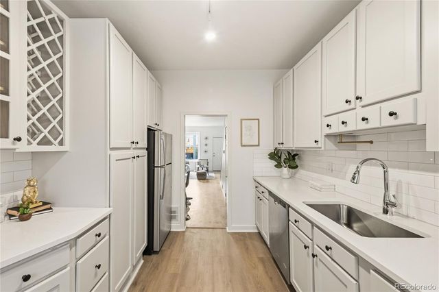 135 E 8th Avenue, Denver, CO 80203