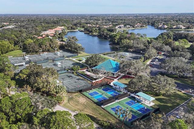 6730 VIRGINIA CROSSING, University Park, FL 34201