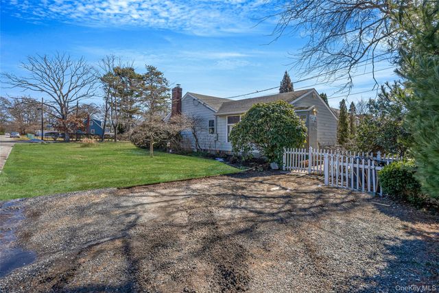 294 Sayville Boulevard, Sayville, NY 11782