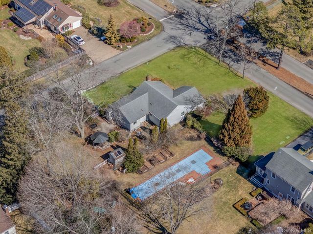 294 Sayville Boulevard, Sayville, NY 11782
