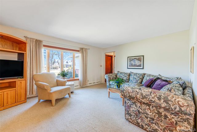 294 Sayville Boulevard, Sayville, NY 11782