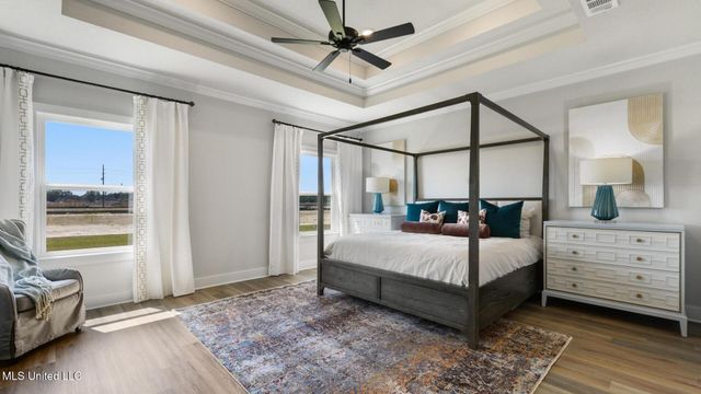 6641 Palm Pointe Drive, Ocean Springs, MS 39564