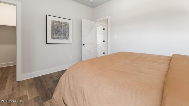 6641 Palm Pointe Drive, Ocean Springs, MS 39564