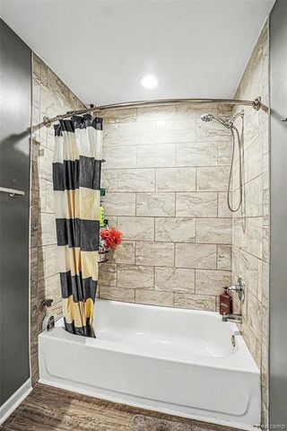 2863 Wisner Street, Waterford, MI 48329