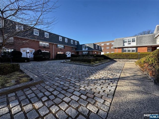 25 River Road 18, Nutley, NJ 07110