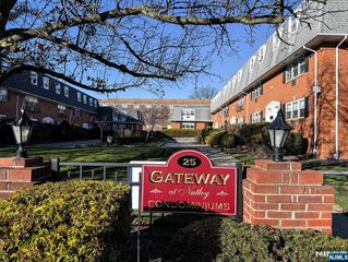 25 River Road 18, Nutley, NJ 07110