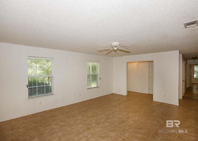 2126 Clubhouse Drive, Lillian, AL 36549