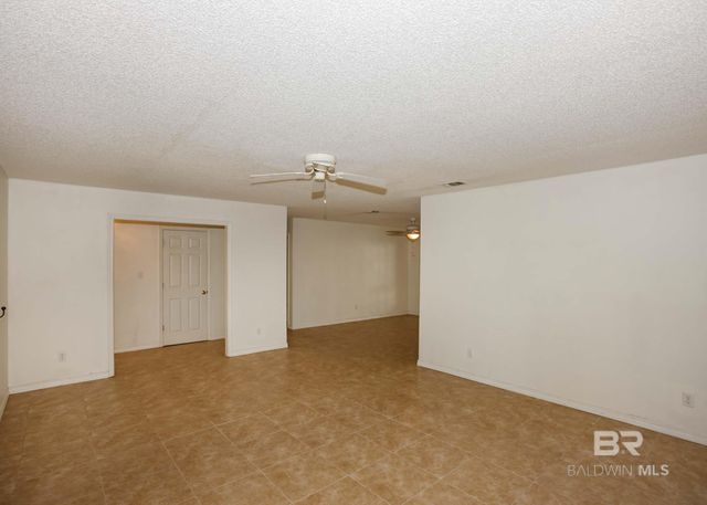 2126 Clubhouse Drive, Lillian, AL 36549