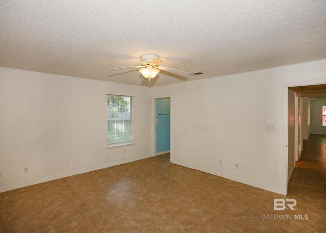 2126 Clubhouse Drive, Lillian, AL 36549