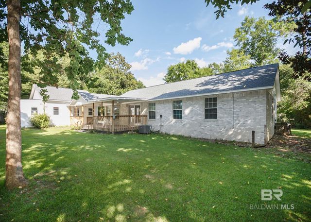 2126 Clubhouse Drive, Lillian, AL 36549