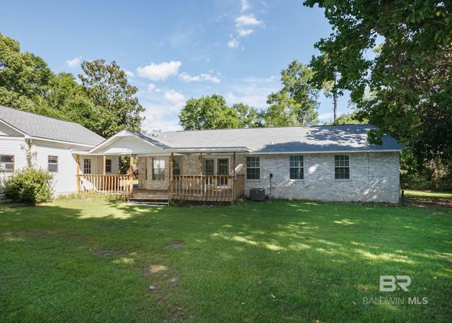 2126 Clubhouse Drive, Lillian, AL 36549