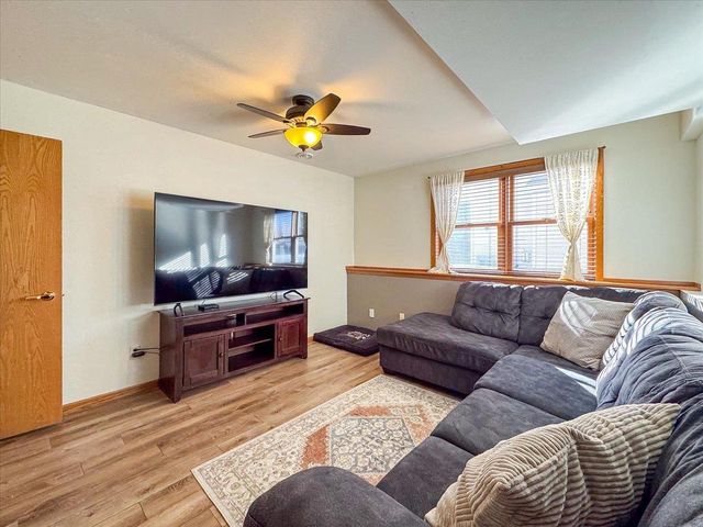 3814 Ice Age Drive, Madison, WI 53719