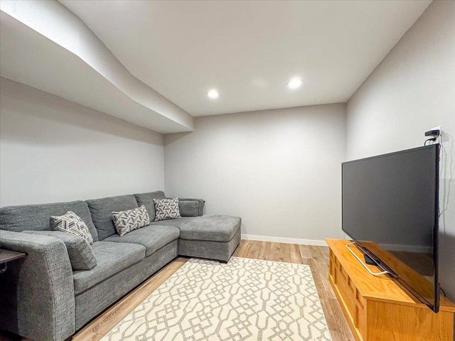 3814 Ice Age Drive, Madison, WI 53719