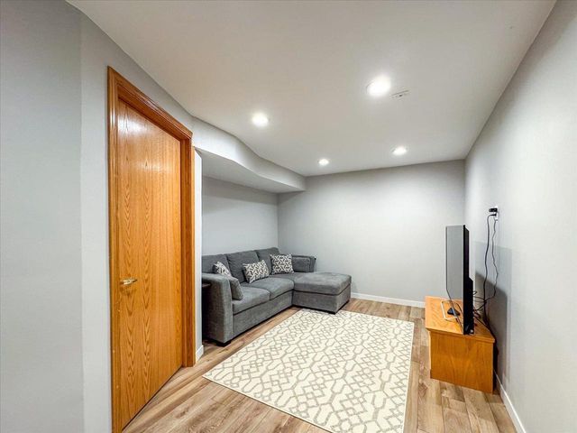 3814 Ice Age Drive, Madison, WI 53719