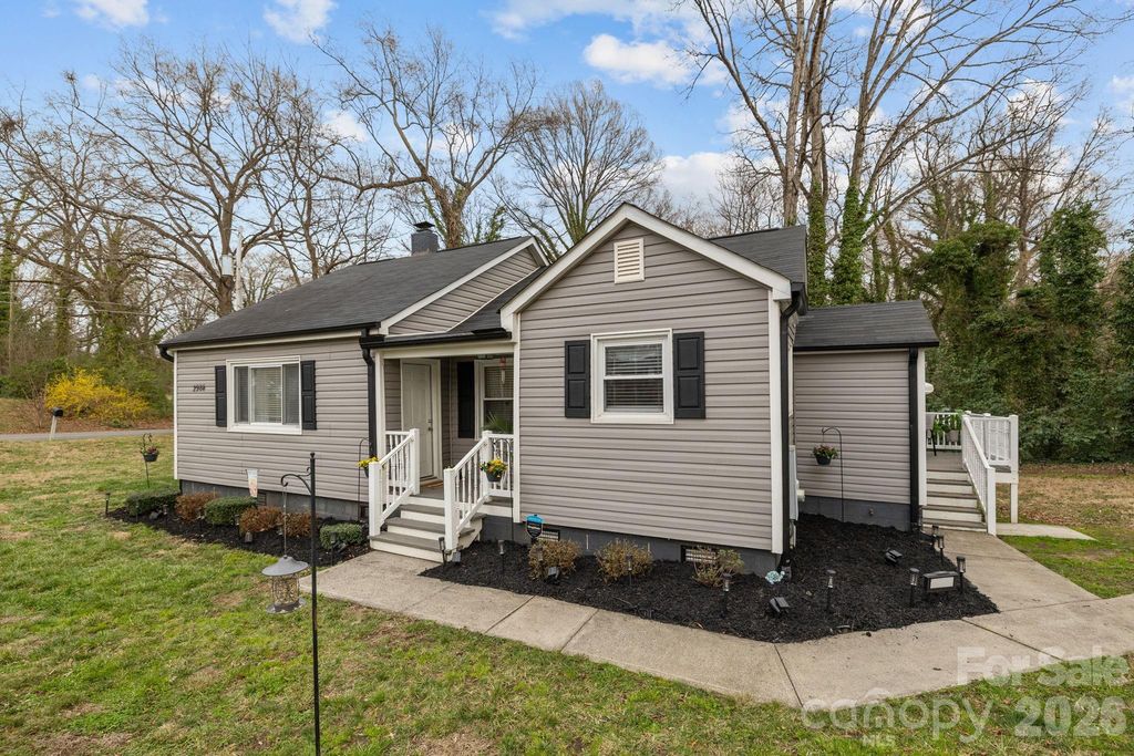 2984 Shady Lane, Charlotte, NC 28208