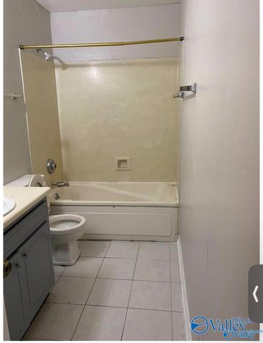 1510 Halston Circle A, Huntsville, AL 35816