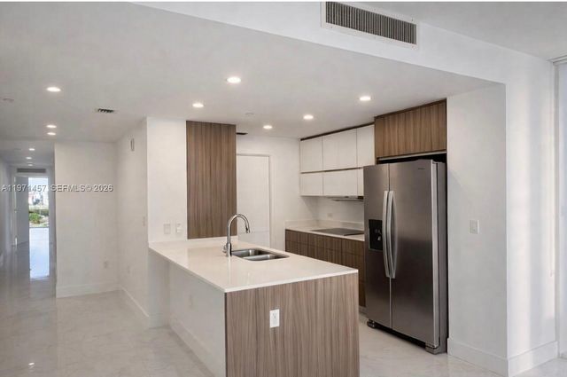 600 NE 27th St 1001, Miami, FL 33137