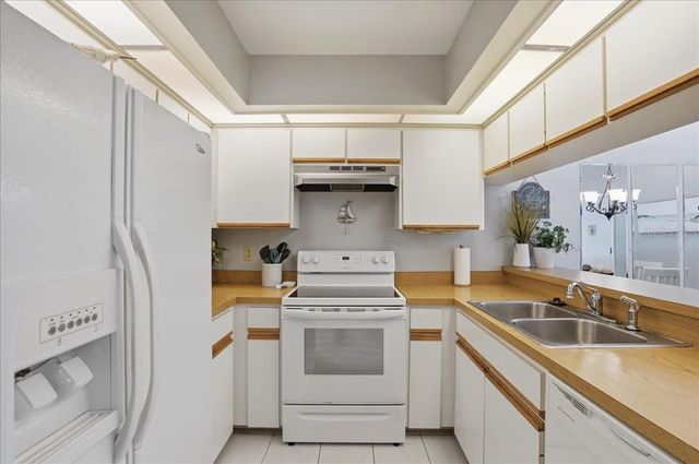 646 BIRD BAY DRIVE E 205, Venice, FL 34285