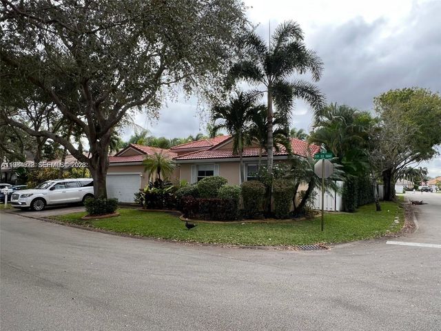 5283 SW 33rd Way, Fort Lauderdale, FL 33312