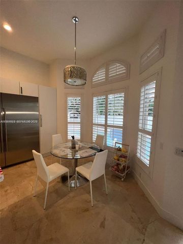 5283 SW 33rd Way, Fort Lauderdale, FL 33312