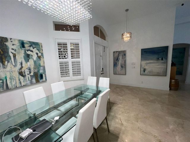 5283 SW 33rd Way, Fort Lauderdale, FL 33312