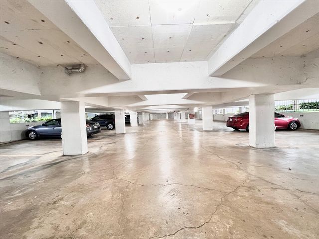 5050 Ambassador Way 210, Houston, TX 77056