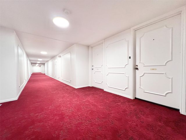 5050 Ambassador Way 210, Houston, TX 77056