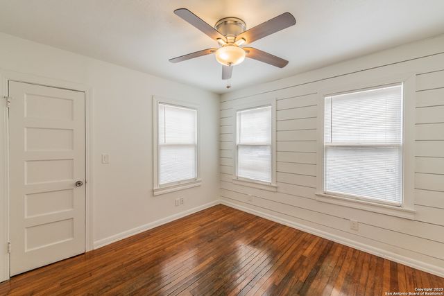 217 Natalen Ave Apt 5, San Antonio, TX 78209