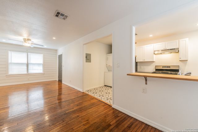 217 Natalen Ave Apt 5, San Antonio, TX 78209