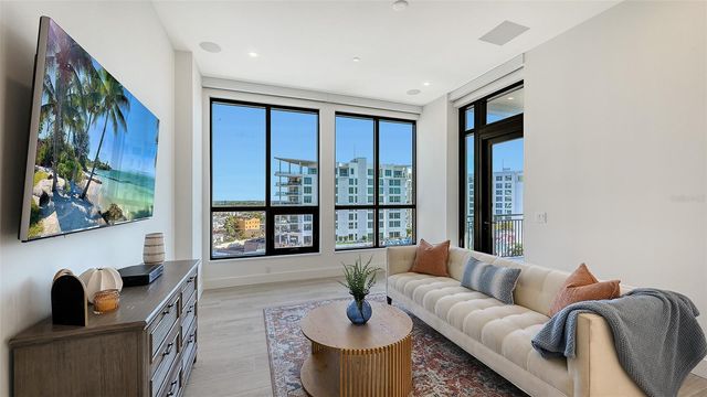 33 S PALM AVENUE 904, Sarasota, FL 34236