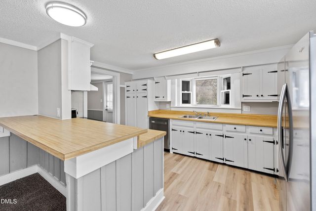 105 E I Street, Erwin, NC 28339