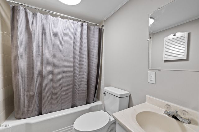 105 E I Street, Erwin, NC 28339