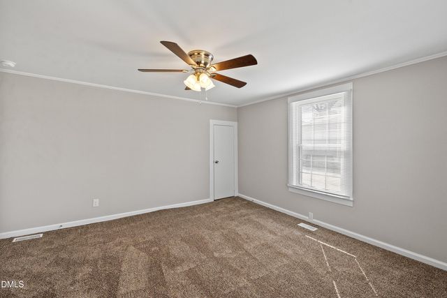 105 E I Street, Erwin, NC 28339