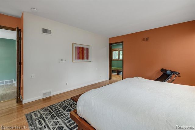 2771 W 7 Mile Road, Detroit, MI 48221