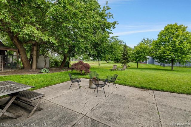 2771 W 7 Mile Road, Detroit, MI 48221