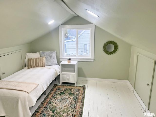 1800 MARKET Street, Metropolis, IL 62960