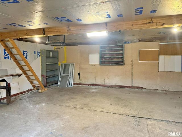 1800 MARKET Street, Metropolis, IL 62960