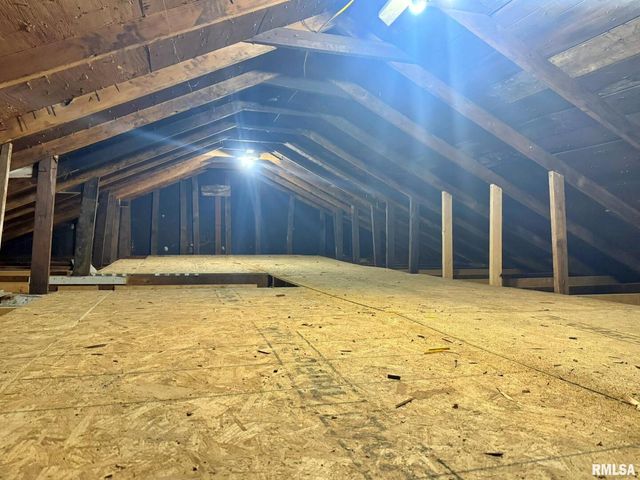 1800 MARKET Street, Metropolis, IL 62960