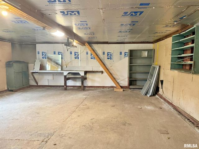 1800 MARKET Street, Metropolis, IL 62960